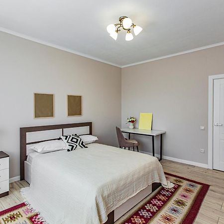 2 Room Apartment In The Center الماتي المظهر الخارجي الصورة