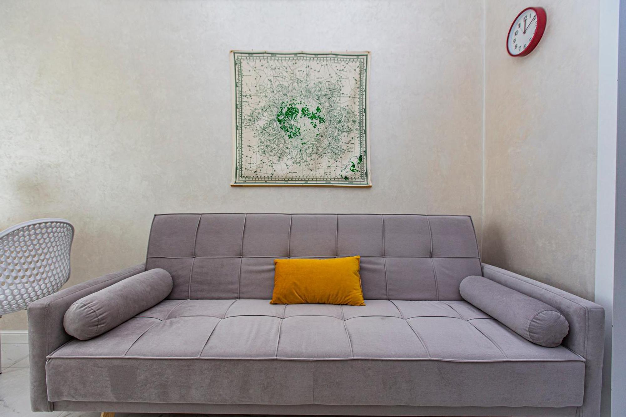 2 Room Apartment In The Center الماتي المظهر الخارجي الصورة